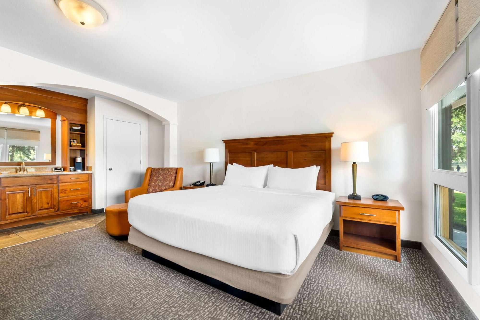 Hotel Western Driftwood Idaho Falls