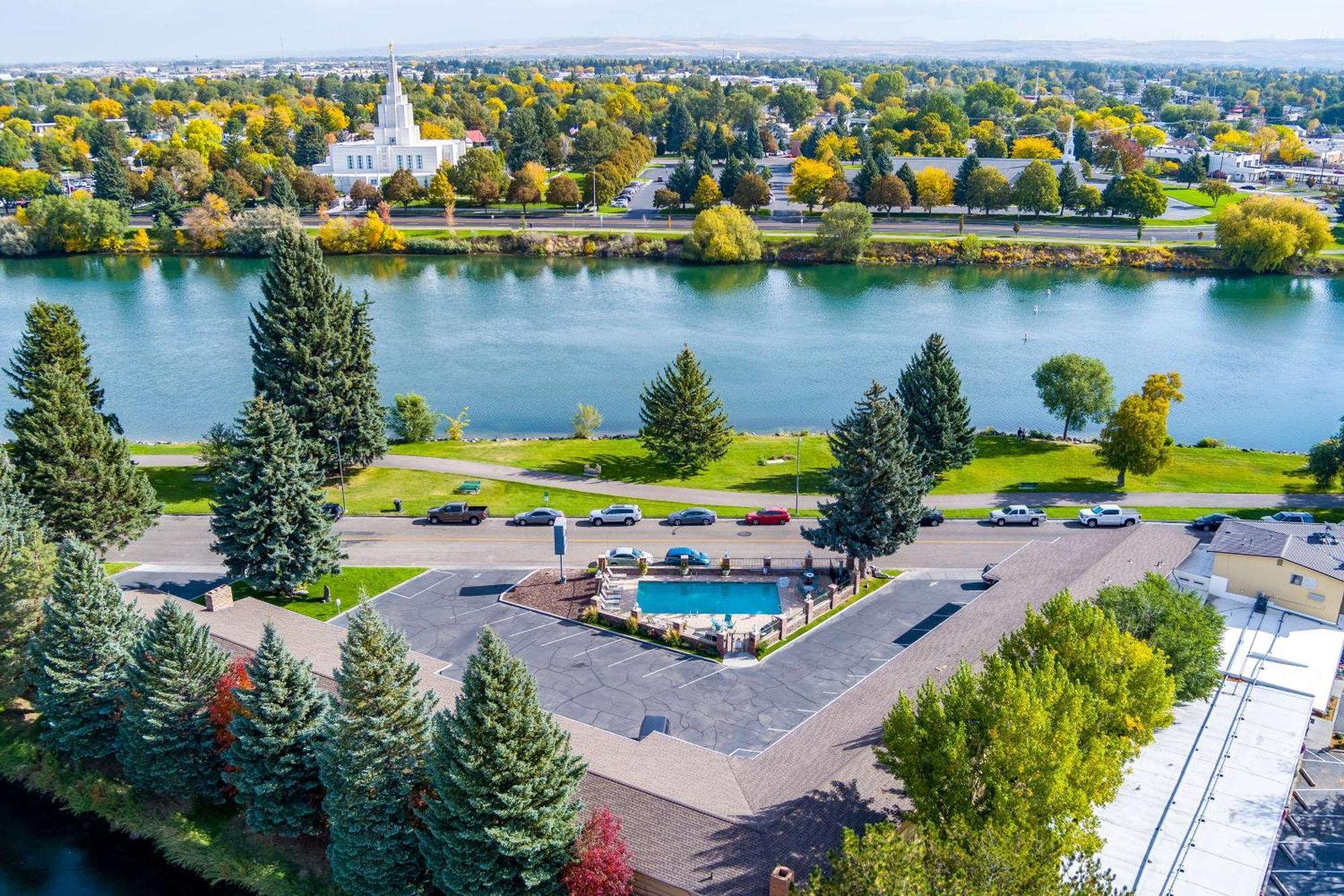 Hotel Western Driftwood Idaho Falls